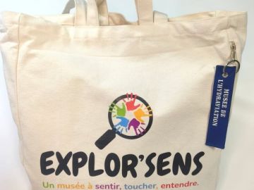 Découvrir le Musée autrement : Explor’sens arrive ! 🎒✨

Ce tote-bag sensoriel a été pensé pour offrir une visite plus sereine, respectueuse du rythme et de...
